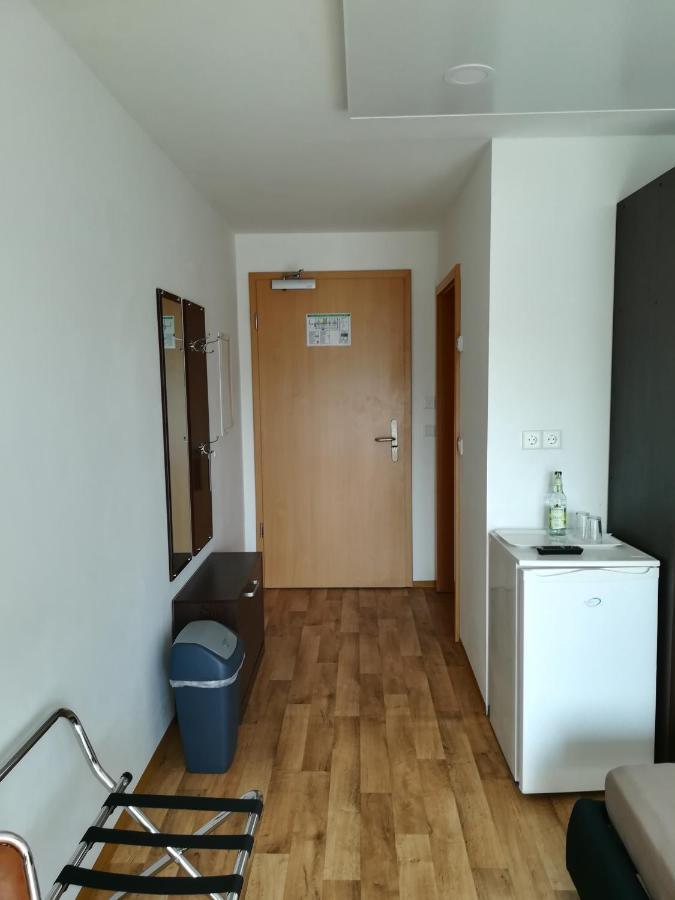 Jura Hotel Nuremberg ภายนอก รูปภาพ